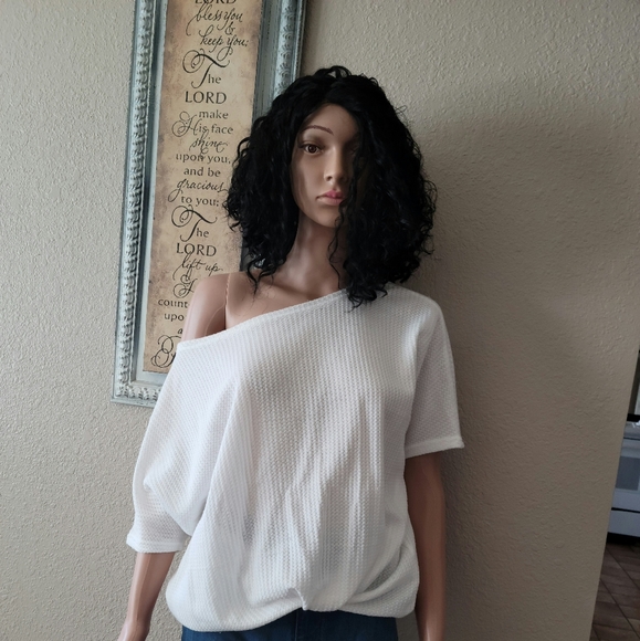 Top - Picture 2 of 2